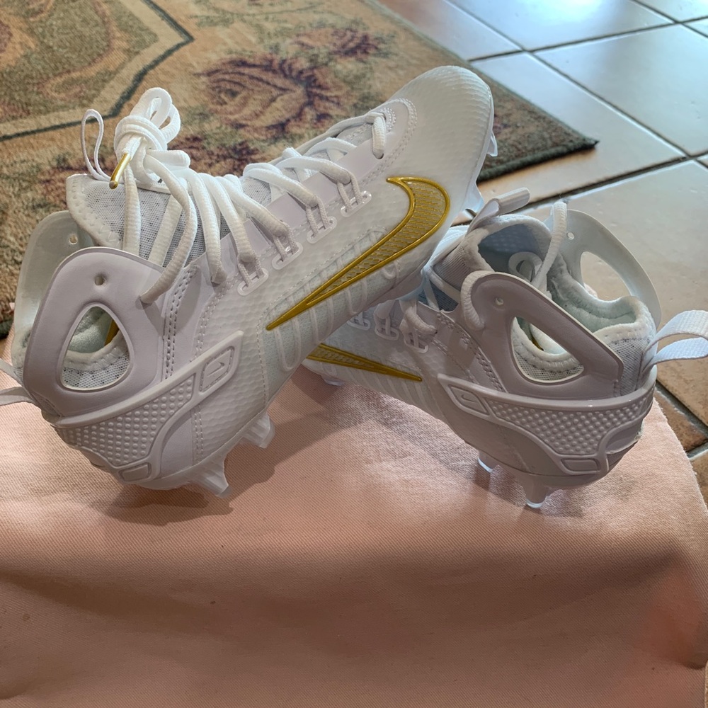 Nike Huarache 9 Elite Mid Lacrosse Premium Cleats